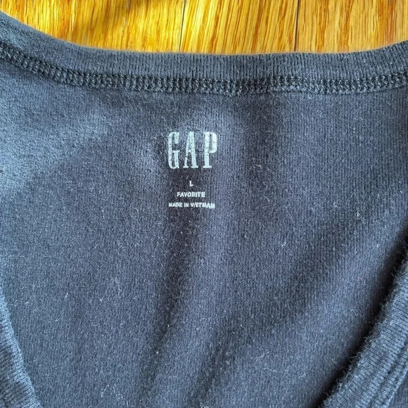 Long sleeve V-neck top - Picture 4 of 5